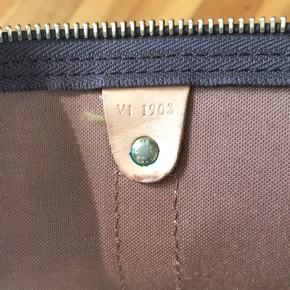 Louis Vuitton Monogram Keepall 60 - Picture 4 of 11